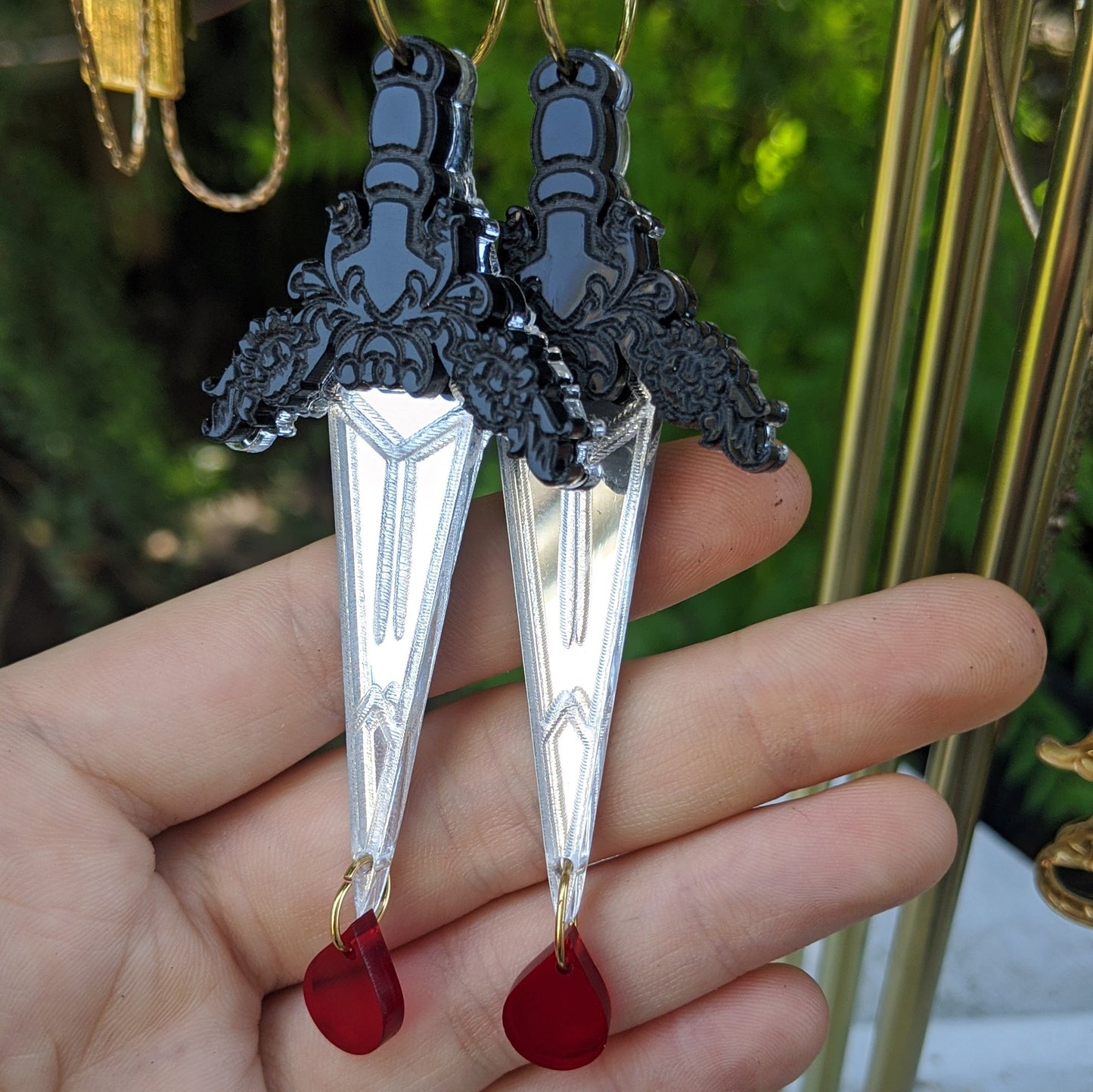 Dagger Hoops