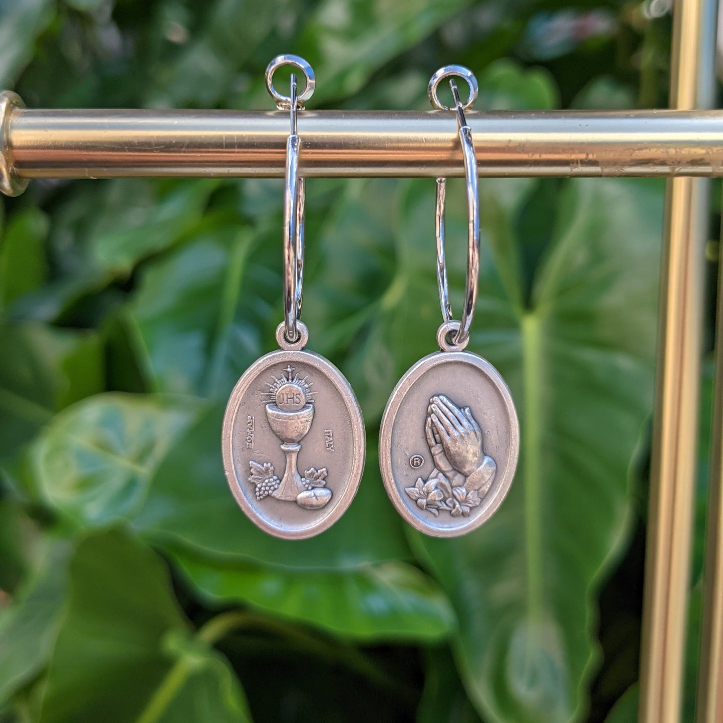 Holy Communion Reversible Medal - Silver - Single