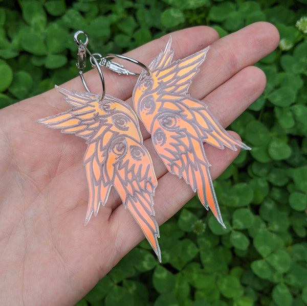 medium 👁 seraphim 👁 - iridescent