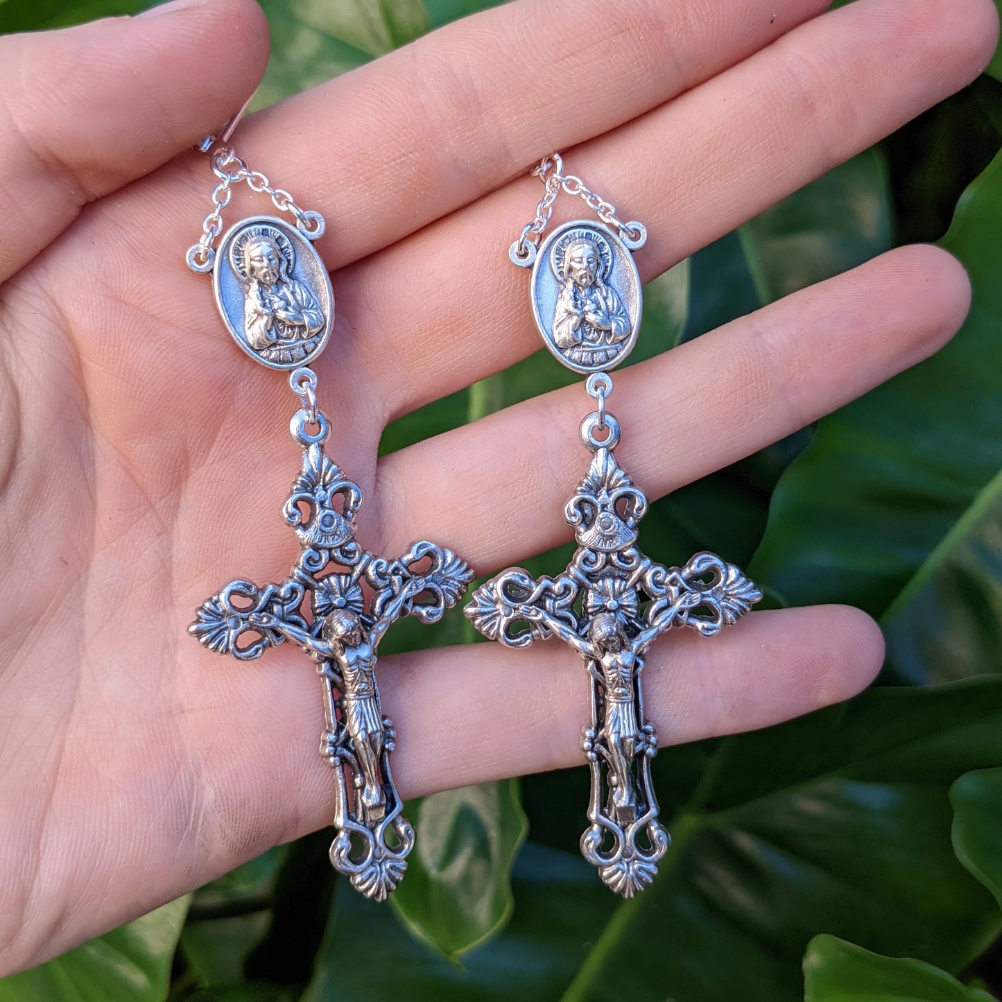 Our Holy Father Fleur De Lis Rosary Pair - Silver
